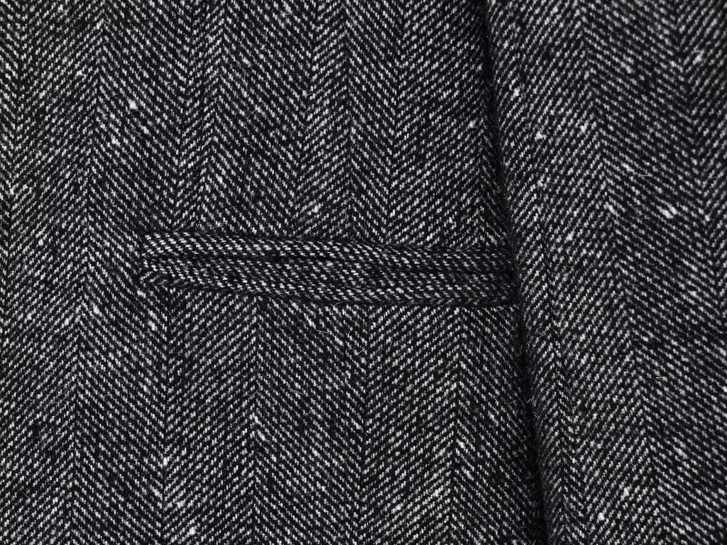 close-up-side-pockets-front-grey-blazer